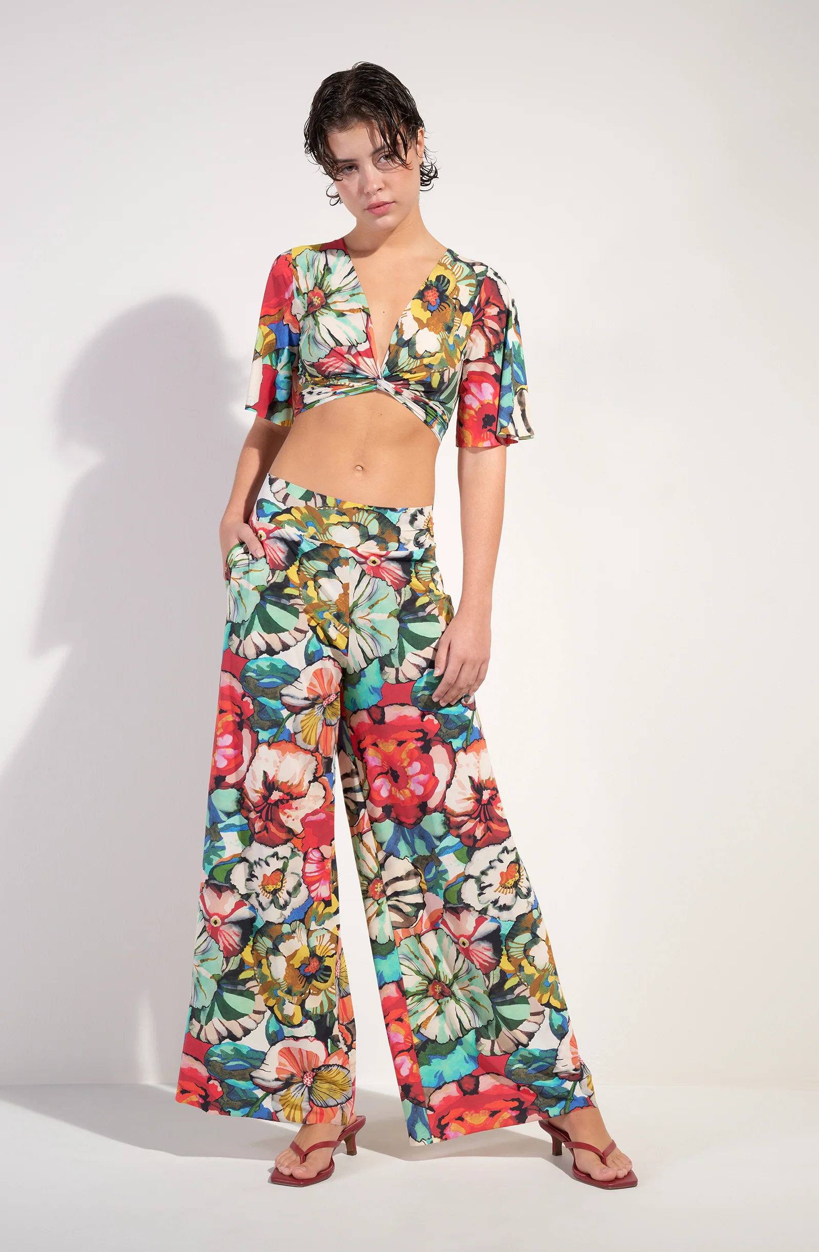 tainy - flower - Image 2